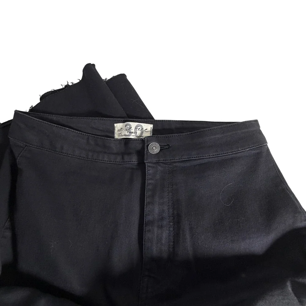 Free People‎ We The Free Raw Edge High Rise Flare Jeans Black Raw Hem Size 30